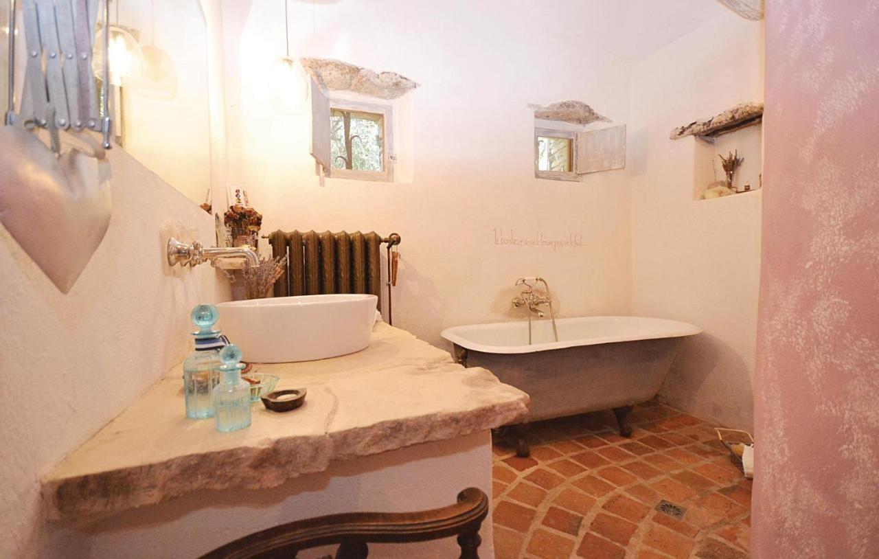 Cozy Home In Saignon With Kitchen Εξωτερικό φωτογραφία