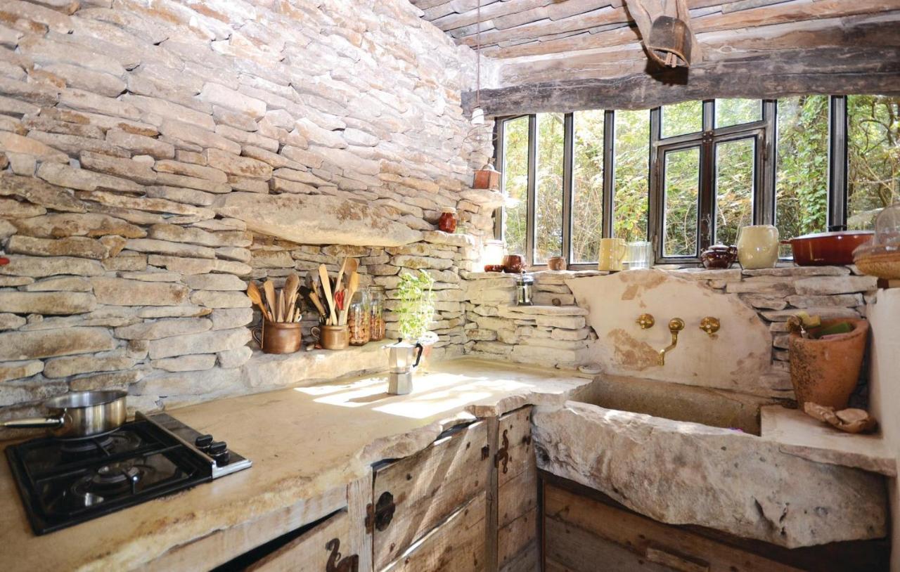 Cozy Home In Saignon With Kitchen Εξωτερικό φωτογραφία