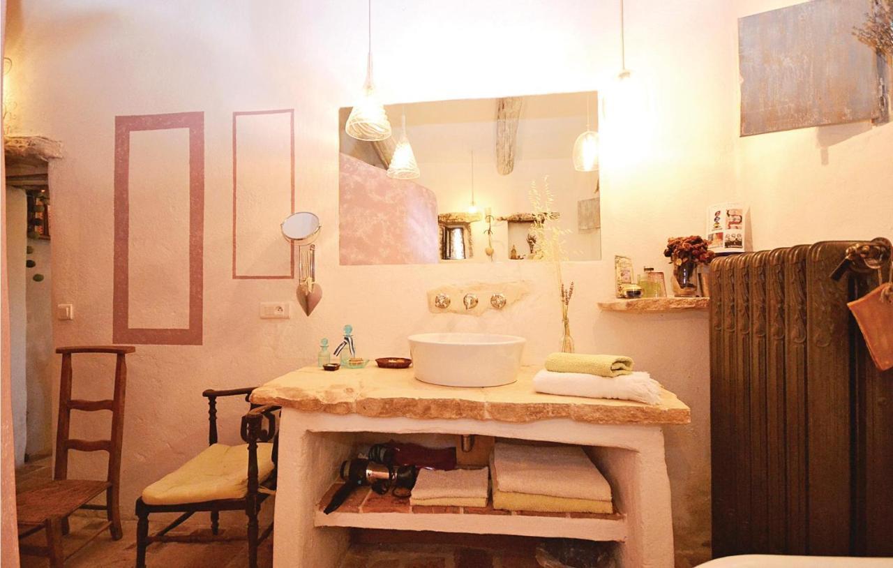 Cozy Home In Saignon With Kitchen Εξωτερικό φωτογραφία